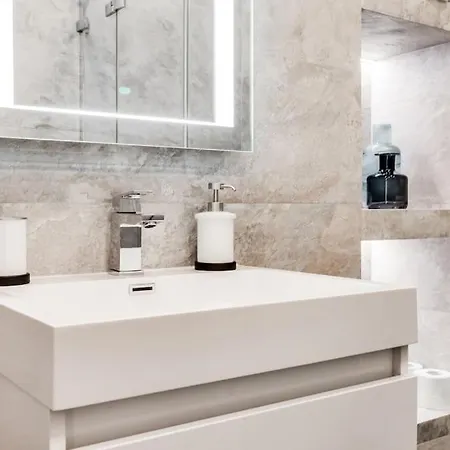 Deluxe Mansard In Karlin