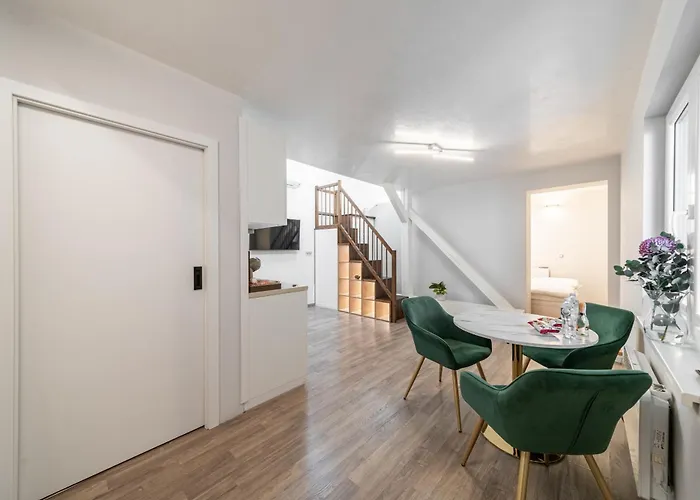 Karlin Boutique Loft By Livingclub * 프라하