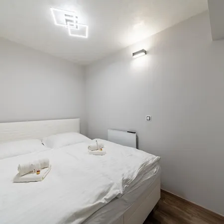 Karlin Boutique Loft By Livingclub דירה